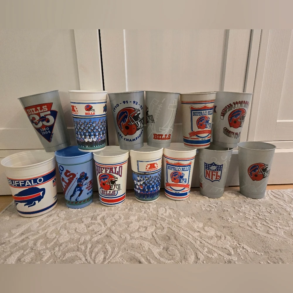 Set Of 13 Vintage 1990s NFL Buffalo Bills Collectible Plastic Cups